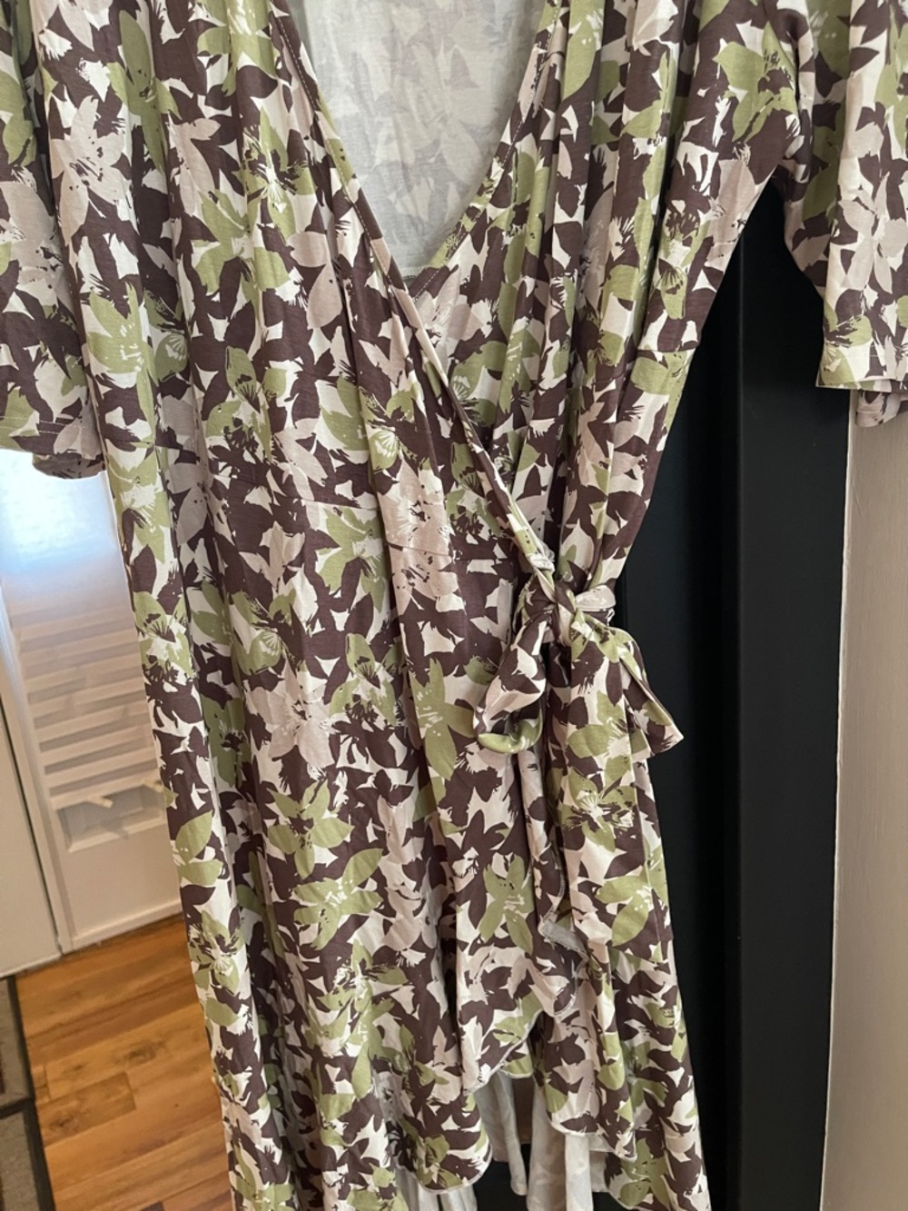 chic Olive & Brown Floral Midi Wrap Dress - Picture 4 of 8